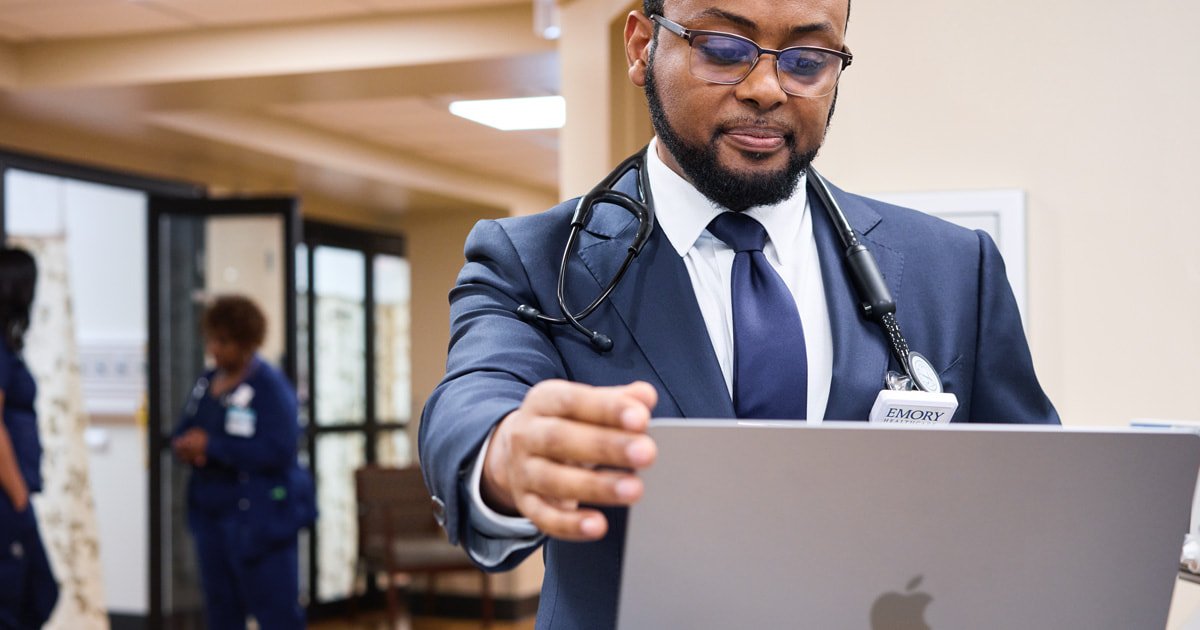 Apple Products Transform Care in EMORY Healthcare