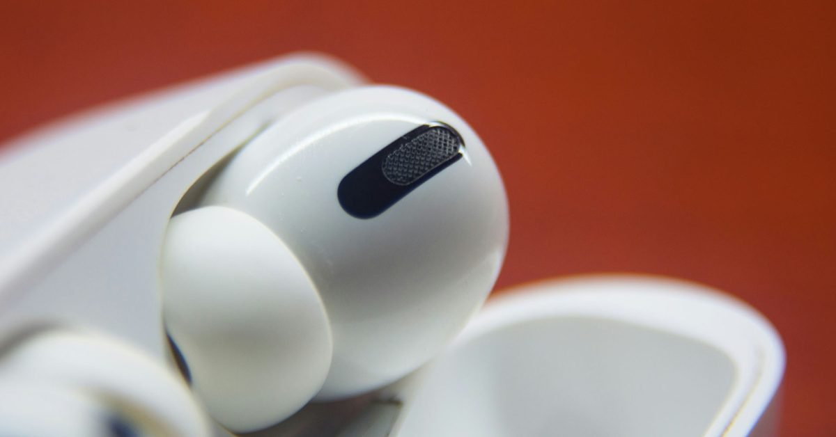 Audiologists recommend the 60/60 rule for AirPods
