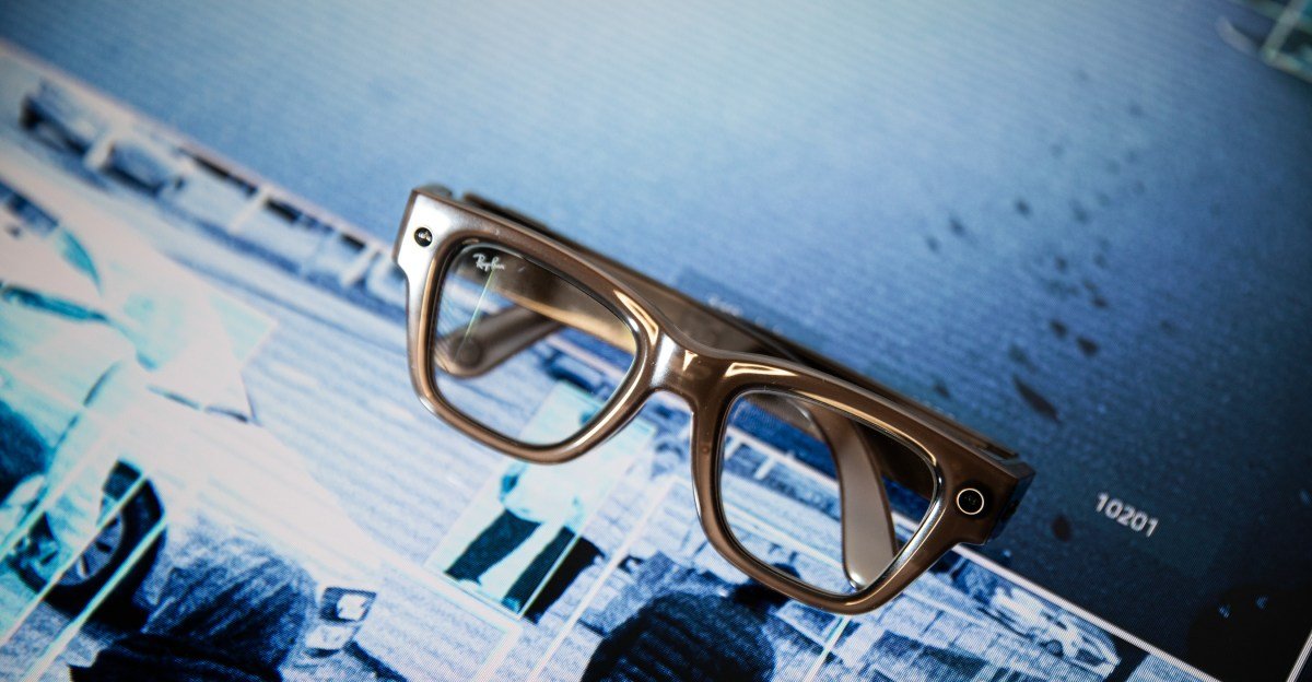 Meta destroys his smart glasses by being Meta