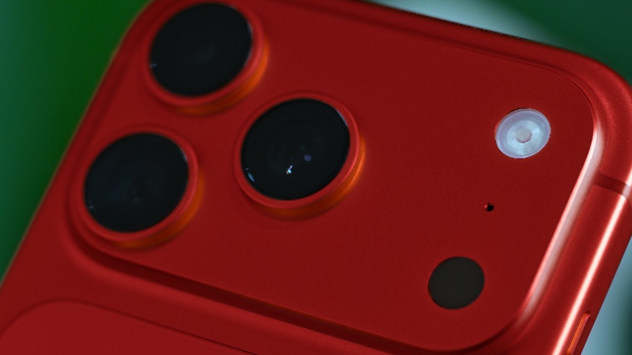 The iPhone 18 Pro may appear in dark red after the success of its orange predecessor