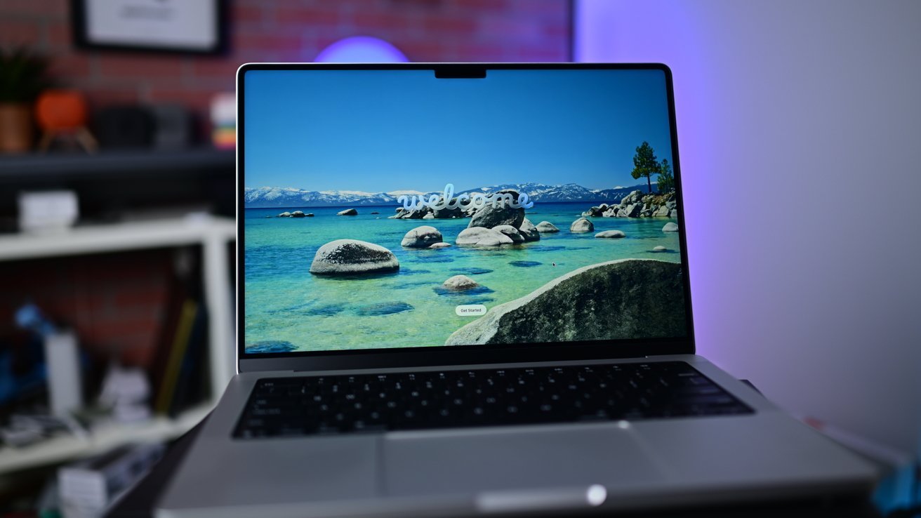Touch MacBook Pro with OLED, Dynamic Island and a new alternative interface